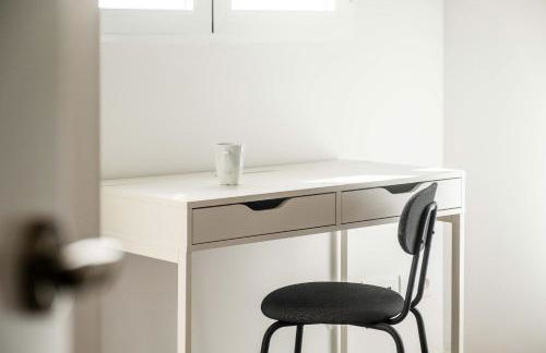 BrightHouse with Warm and Friendly Vibes - Photo 24