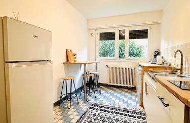 Les Fleurs de la Cité - T3 Parking privé et Terrasse Jardin Privé - Foto 6