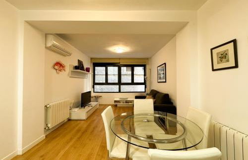 Bonito apartamento en el corazón del casco antiguo - Photo 9