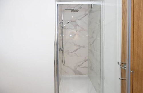 The Wilmslow House Free Parking - Close to Airport - Foto 36