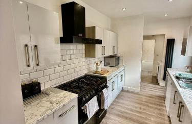 5 Bed 2 Shower Home - Foto 16