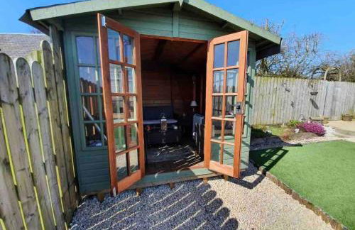 Baidland Escapes 2 bedroom cottage With hot tub - Foto 46