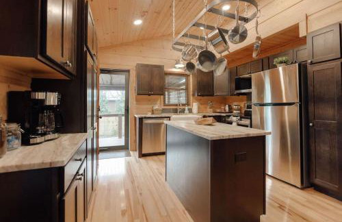 Home with Sauna & Hot Tub & Lake Access - Foto 11