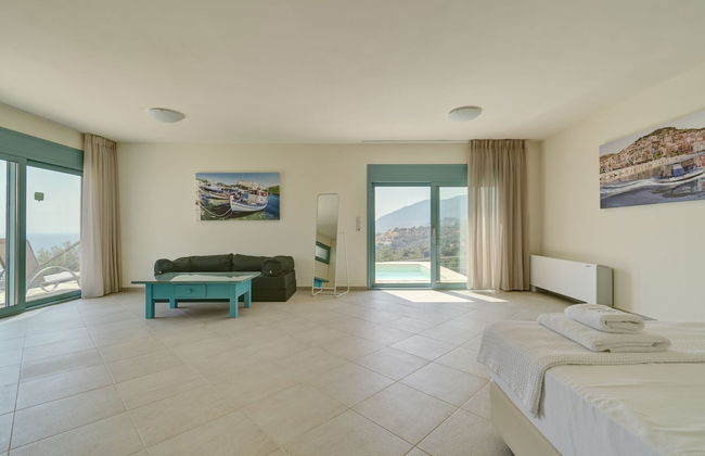 Ouzo Panoramic Houses 1, with private pool - Photo 15