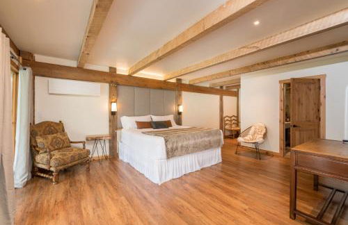 Bear Lodge with private Pool, Hottub, and Sauna! - Photo 26