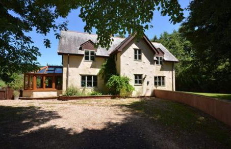 5-Bed Home - Sleeps 12 Pool Garden & Play Area - Foto 6