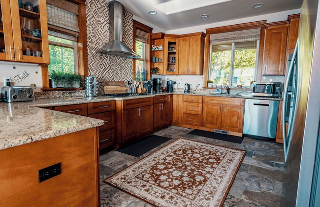 Stunning House with Views of Puget Sound Ideal for Family Reunions - Foto 13