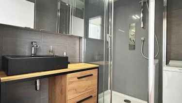 Le Bénédictins, proche de la Gare - Foto 2