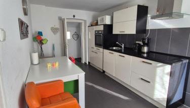 Puppenstube mir 2 Zimmer anstatt 3 Zimmer - Foto 1