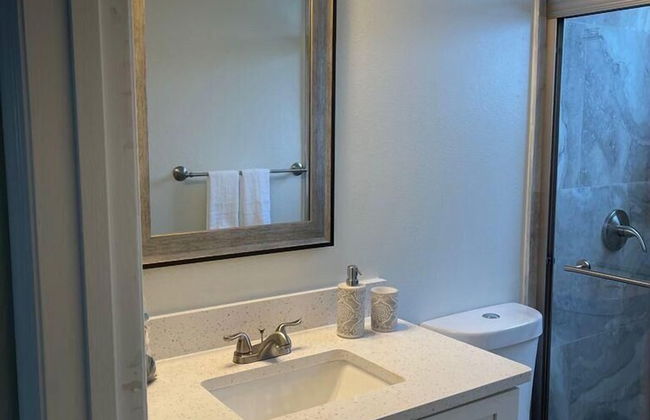 Three Bedroom Apartment #7 -- 2737 NPB -- Vusa Three Bedroom Condo Apartment - Foto 25