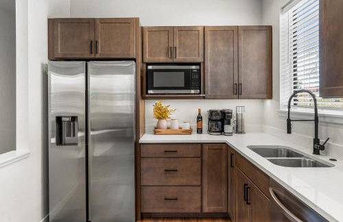 The Downtown Loft - Pet Friendly - NEW BUILD ADU - Foto 7