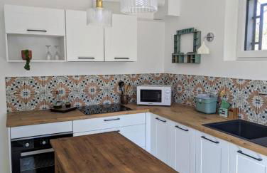 Gîte Le Petit rien du Haut - Village classé et plage à pied - Foto 9