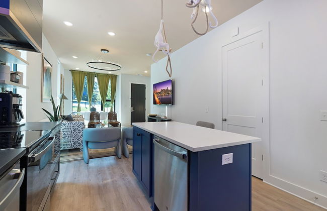 The Grove by AvantStay – Stylish Group Stay with Private Bathrooms - Foto 41