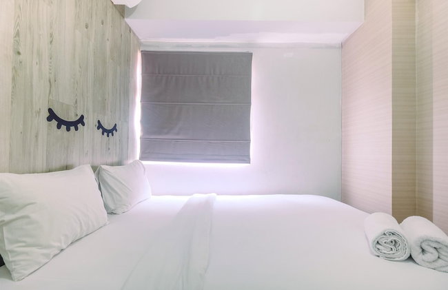 Furnished Green Pramuka 1BR Apartment with Modern Style and City View - Foto 2