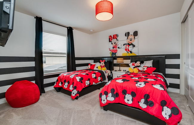 8 Bed 6 Ba Villa with Games, Pool & Spa - Foto 3