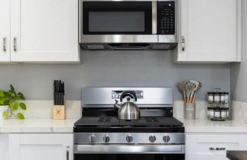 Leyla Pool Spa Min to Downtown Freeways Beaches - Foto 21