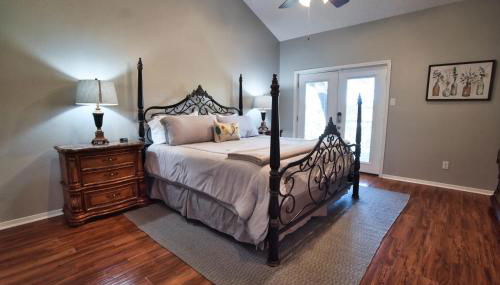 Home On the Green - Photo 4