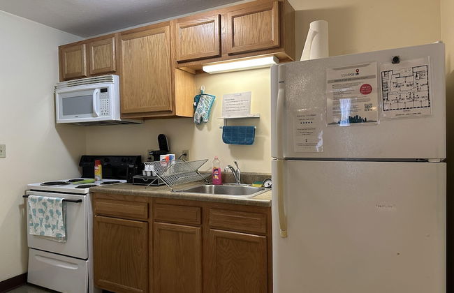 2 Bedroom Downtown Apt City Views Park Walk - Photo 5