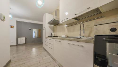 Michele Flat - Parcheggio - 10 min da Milano Centro - Foto 3, stove