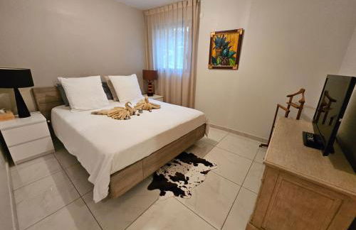 Petit Paradis à Bandol t4 piscine clim Parking Fibre Coffre-fort - Foto 19