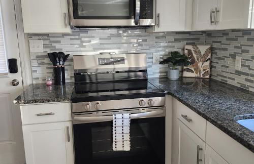 Renovated 3BR Home Close to Fort Liberty - Foto 13