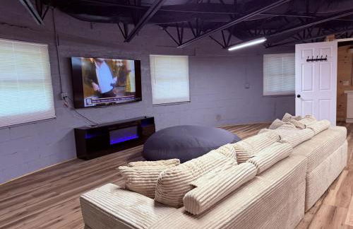 Stunning Lakefront Treehouse! Must book! - Foto 35