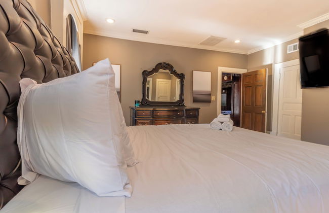 Midtown Castle - Royal in Columbus - Foto 32