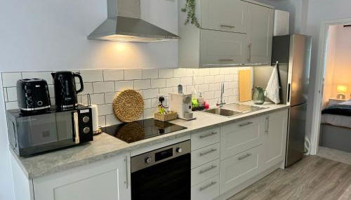 Brand new Flat 5 with Free Parking and fast WIFI - Foto 3, stove, toaster