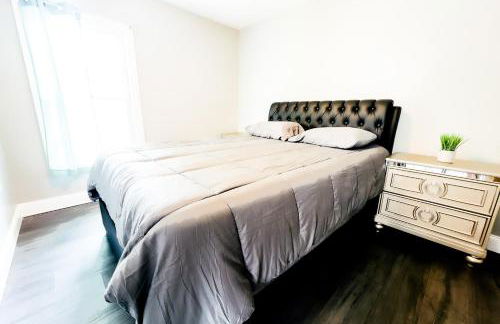 2 Homes, 1 Stay-7BR Niagara Falls Compound - Foto 17