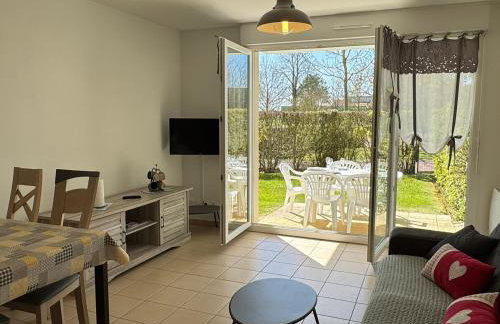 Charmant 3 pièces avec terrasse près de la plage et parking sécurisé - Foto 1