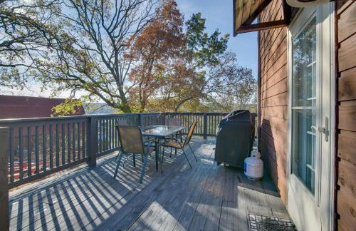 Walk to Lake Lampe Cabin with Fireplace and Deck! - Foto 23