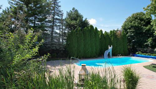 Charming School House with Large Pool - Foto 4