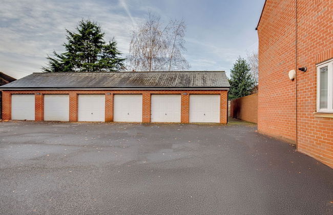 Doncaster 1st floor Apartment - Photo 36