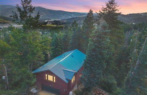 Reduced Nightly Rates! Park City Cabin, Hot Tub, Fire Pit - Sleeps 14 - Photo 2