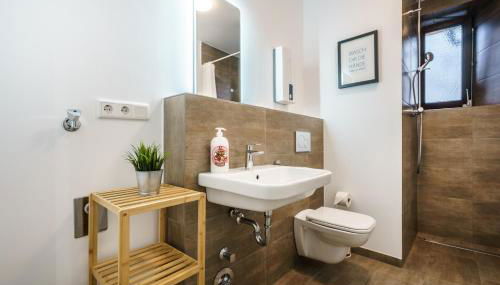 Greenfield I schönes OfficeStudio I W6 I Neu I Küche I Smart TV I P - Foto 5, towels, Shower