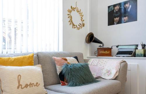 Earp House - Air Host & Stay - Sleeps 7 - Foto 54