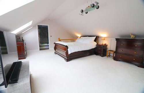 Woodhead view - Photo 23