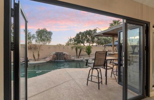 Swim, Golf, Grill and Chill! Surprise Group Getaway - Foto 22