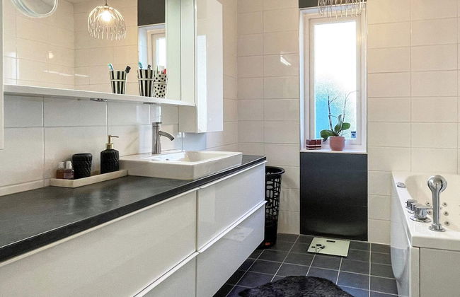 8 Person Holiday Home in Vastra Frolunda-by Traum - Foto 10