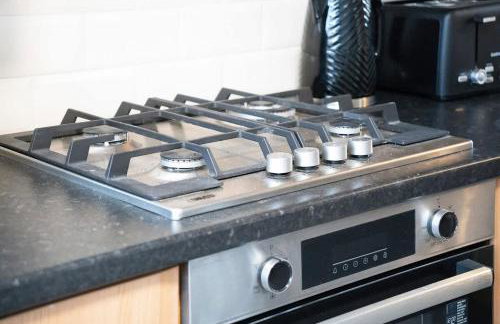 NEW! 3BR in Traynor Square - Photo 31