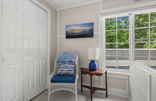 Whispering Arbor by Juniper Holiday + Home - Foto 16