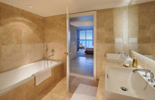 Incredible Ocean Views! Terrace, 1800 sq.ft., Hotel - Photo 7