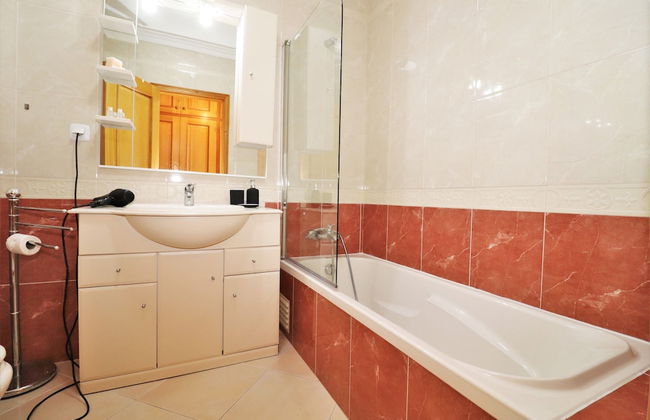 Lovely 2 -bedroom Vacation Apartment In Quarteira - Foto 10