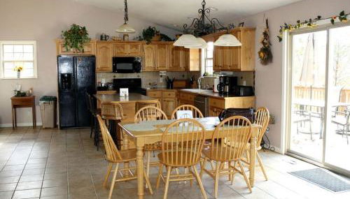 Secluded Family Getaway with Stunning Mountain Views near Pigeon Forge, Tennessee - Photo 2