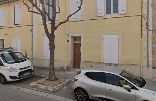 Petit Sablé - T3 avec Terrasse Proche Cassis - Foto 2