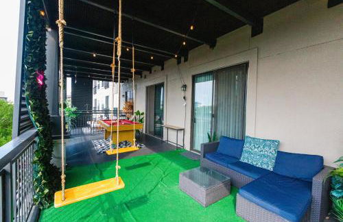 The Treehouse Spacious & Fun 2BR Retreat in the Heart of the Domain - Foto 2