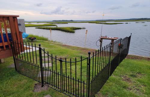 Marsh House, HOT TUB, Waterfront, KING bed, Close to Lejeune, - Foto 28