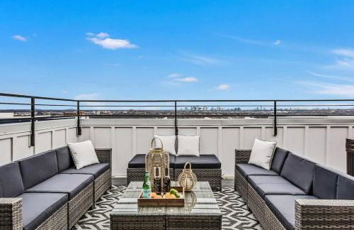 Stylish Nashville Home - Rooftop Deck - Hot Tub - Photo 7