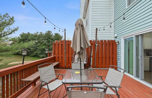 Spacious 3BR Townhouse with Balcony & Gym - Foto 9