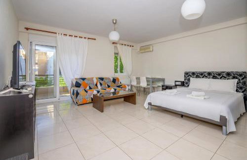 Cozy 'koukou' Discrete Apartment in Orestiada - Foto 15